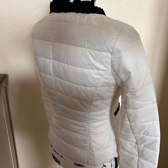 Jacket - Picture 2 of 3